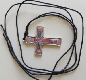 Krzyż Paschalny na rzemyku