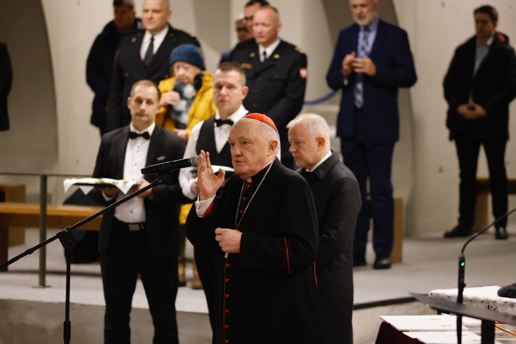 Spotkanie przedświąteczne w Panteonie Wielkich Polaków - 21 grudnia 2022 kardynał Kazimierz Nycz